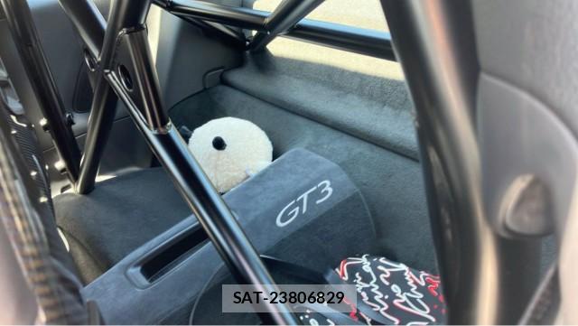 Porsche 911 2018-12 8280648-6