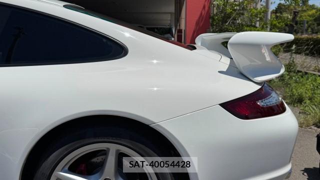 Porsche 911 2004-11 8281055-13