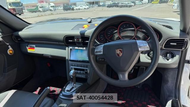 Porsche 911 2004-11 8281055-2