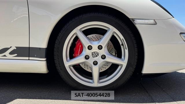 Porsche 911 2004-11 8281055-8