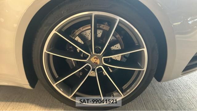 Porsche 911 2020-06 8281141-8