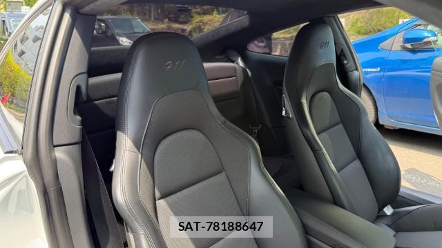 Porsche 911 2019-01 8281407-5