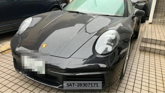 Porsche 911 2020-12 8281496-11