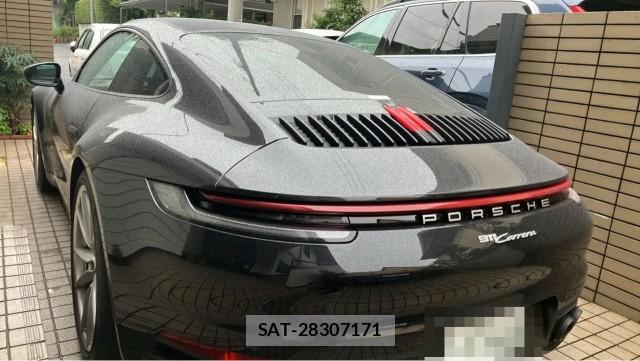 Porsche 911 2020-12 8281496-13