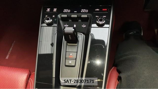 Porsche 911 2020-12 8281496-14