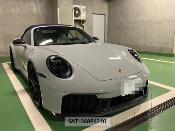 Porsche 911 2025-05 8281955-10