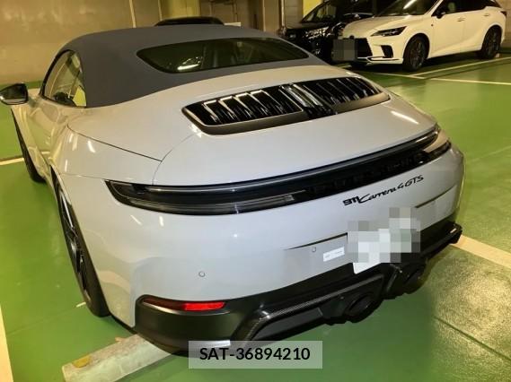 Porsche 911 2025-05 8281955-12