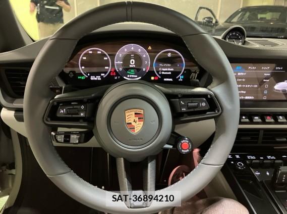 Porsche 911 2025-05 8281955-14