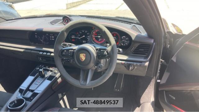 Porsche 911 2023-12 8282279-16