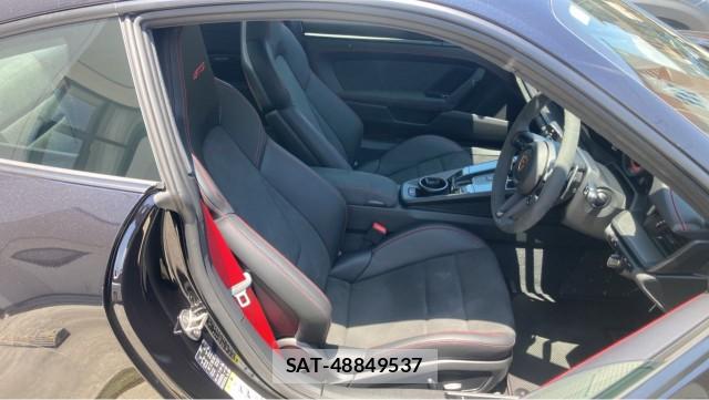 Porsche 911 2023-12 8282279-5