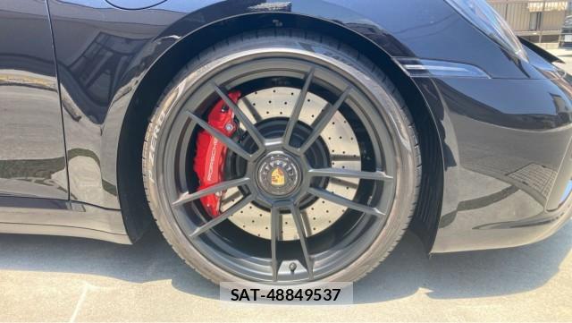 Porsche 911 2023-12 8282279-8