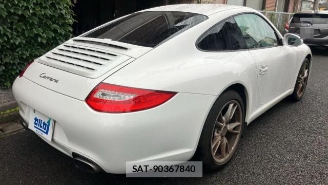 Porsche 911 2009-07 8282367-12