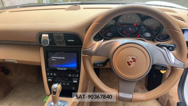 Porsche 911 2009-07 8282367-16
