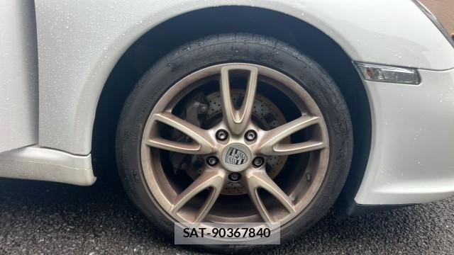 Porsche 911 2009-07 8282367-8