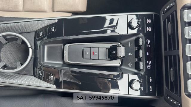 Porsche 911 2025-01 8282386-14