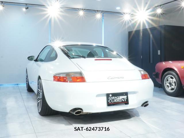 Porsche 911 1998-06 8285422-2