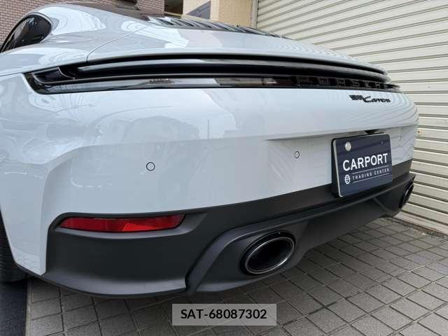Porsche 911 2026-06 8285847-15