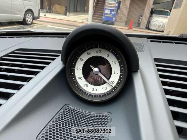 Porsche 911 2026-06 8285847-18