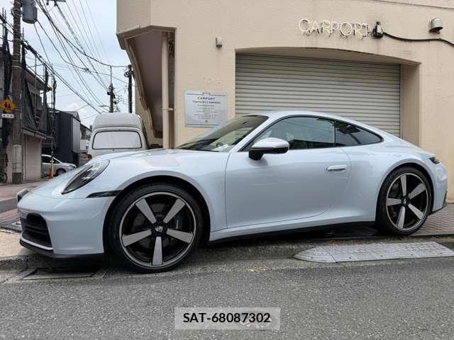 Porsche 911 2026-06 8285847-3