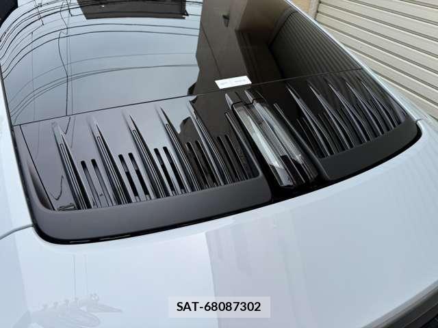 Porsche 911 2026-06 8285847-7