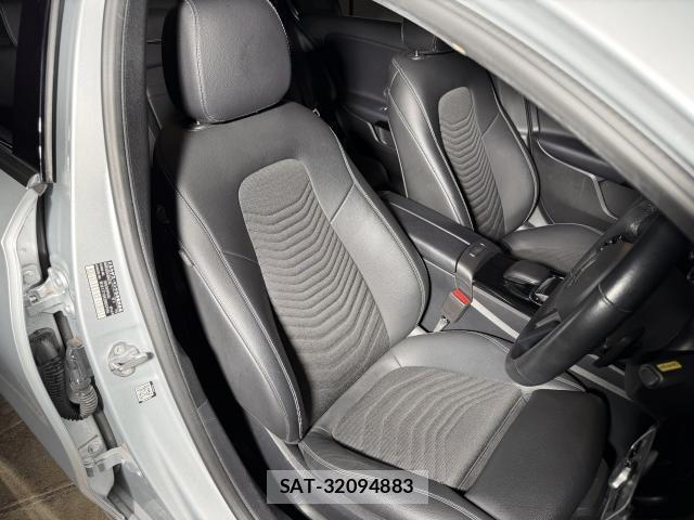 Mercedes Benz A-CLASS 2020-02 8279234-4