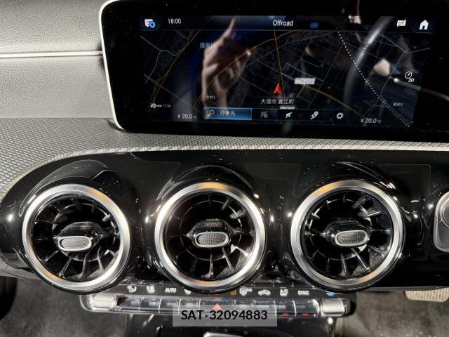 Mercedes Benz A-CLASS 2020-02 8279234-7