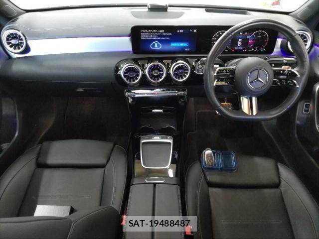 Mercedes Benz A-CLASS 2023-02 8284659-2