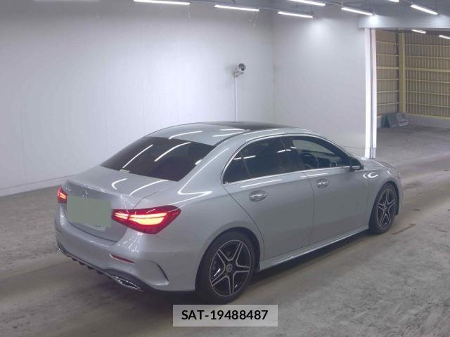 Mercedes Benz A-CLASS 2023-02 8284659-5