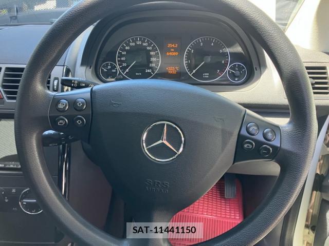 Mercedes Benz A-CLASS 2011-11 8277501-14