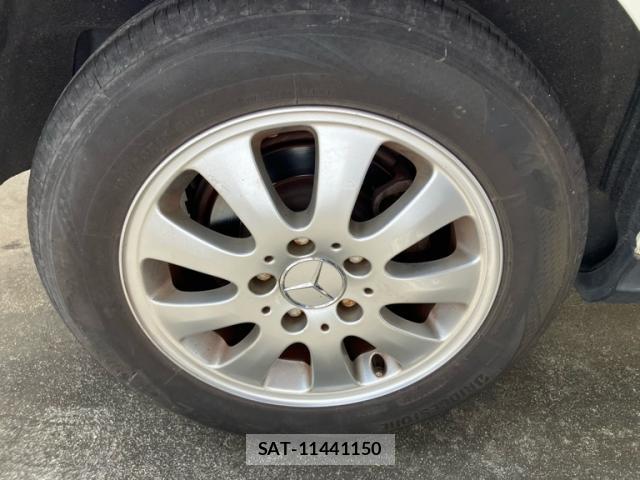 Mercedes Benz A-CLASS 2011-11 8277501-7