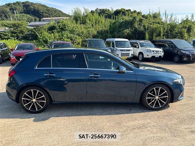 Mercedes Benz A-CLASS 2020-08 8278117-15