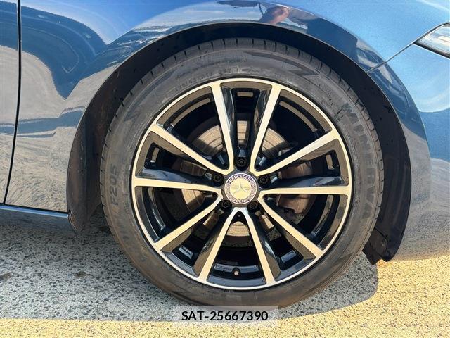 Mercedes Benz A-CLASS 2020-08 8278117-16