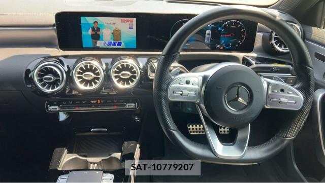 Mercedes Benz A-CLASS 2019-09 8280657-16