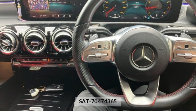Mercedes Benz A-CLASS 2018-12 8281807-16