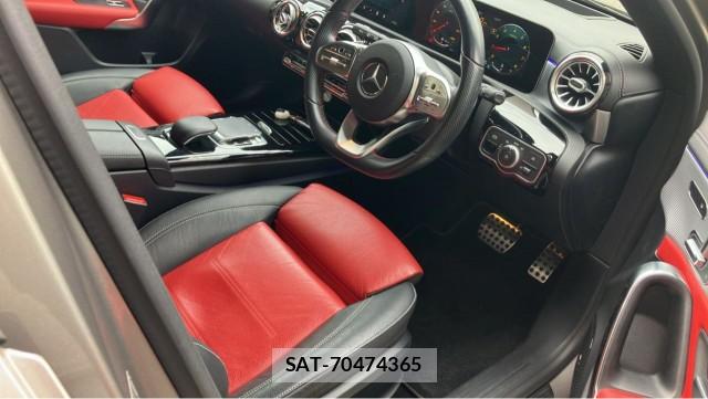 Mercedes Benz A-CLASS 2018-12 8281807-5