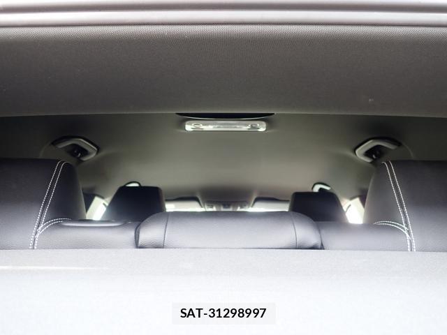 Mercedes Benz A-CLASS 2018-08 8283107-15