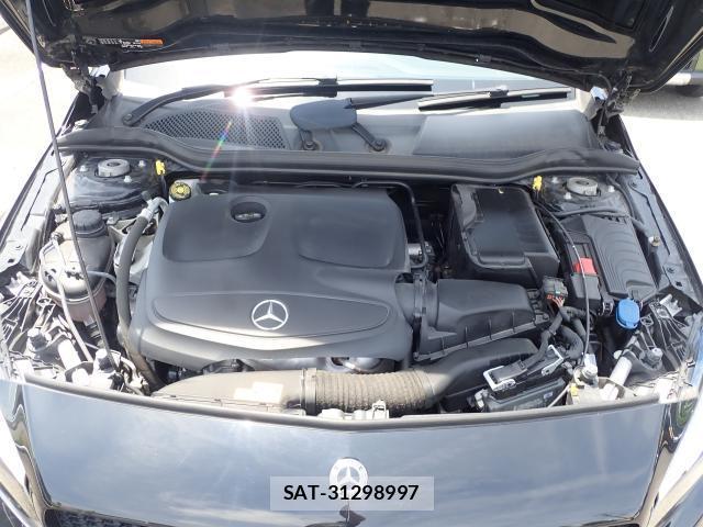 Mercedes Benz A-CLASS 2018-08 8283107-7
