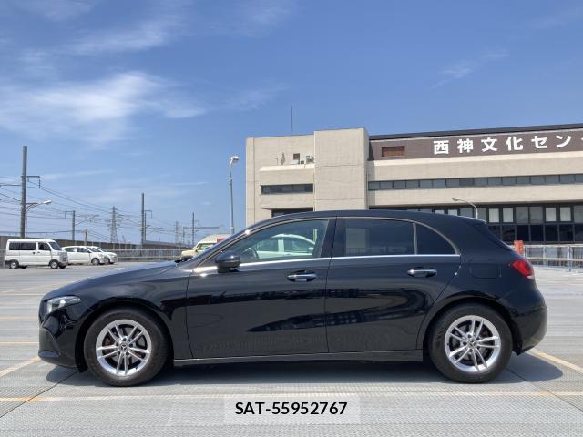 Mercedes Benz A-CLASS 2018-12 8284871-3