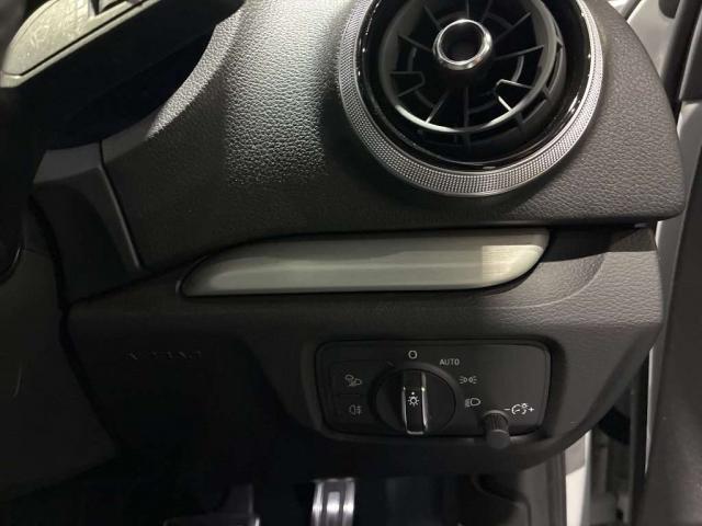 Audi A3 SEDAN 2020-08 8278927-8
