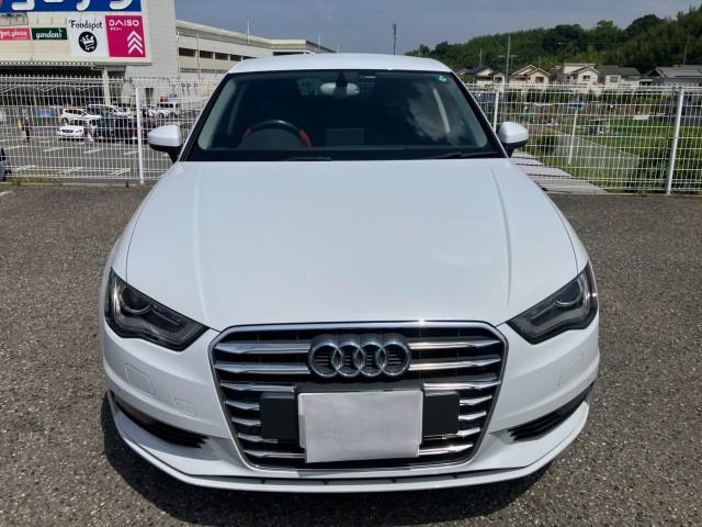 Audi A3 SEDAN 2015-09 8279004-11