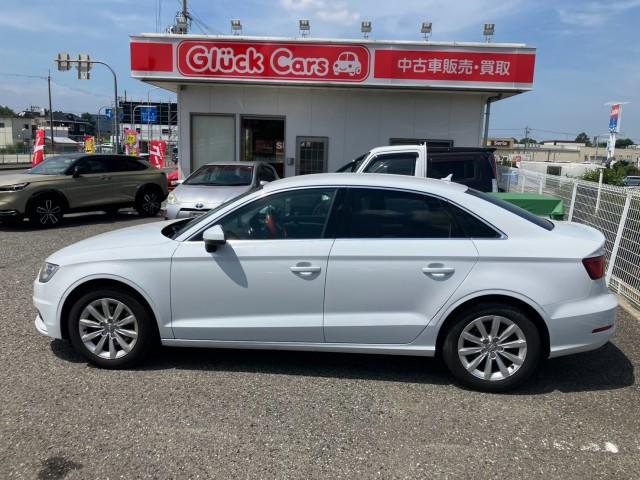 Audi A3 SEDAN 2015-09 8279004-16