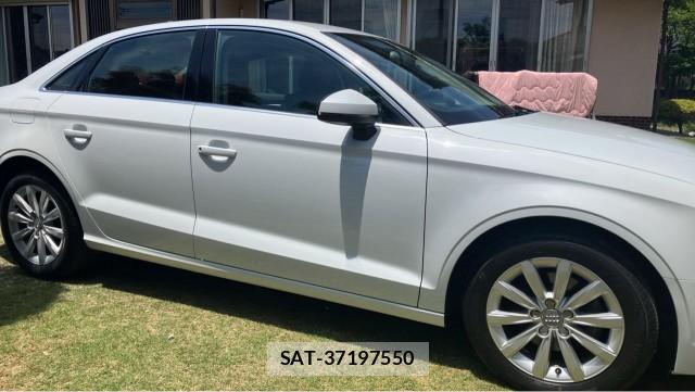 Audi A3 SEDAN 2015-03 8281294-10