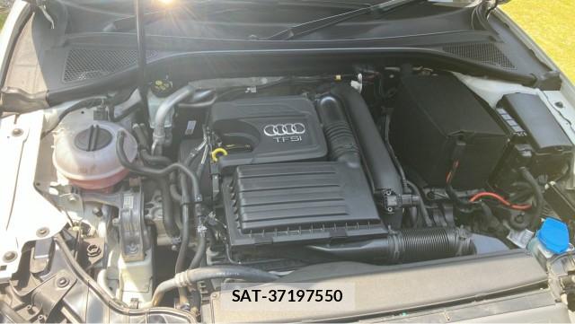 Audi A3 SEDAN 2015-03 8281294-7