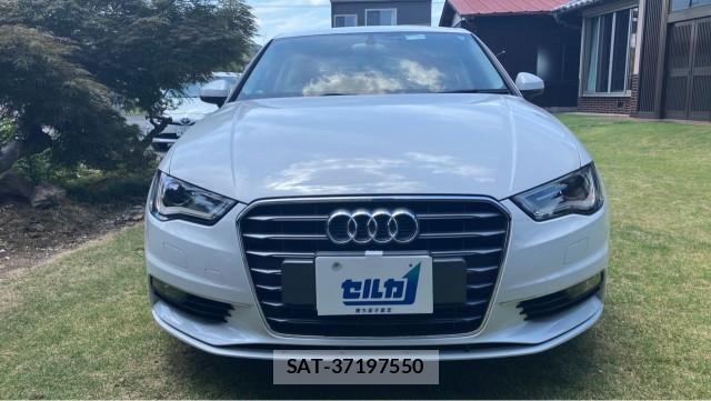 Audi A3 SEDAN 2015-03 8281294-9