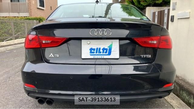 Audi A3 SEDAN 2015-07 8282310-1