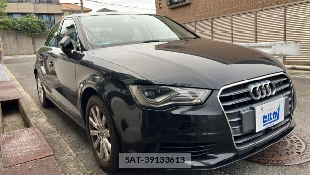 Audi A3 SEDAN 2015-07 8282310-11