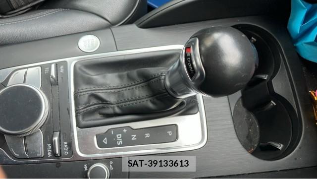 Audi A3 SEDAN 2015-07 8282310-14