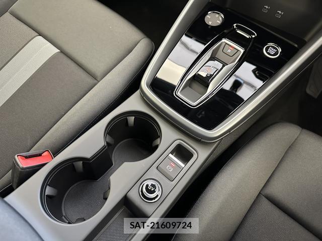 Audi A3 2026-03 8283306-11