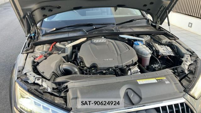 Audi A4 ALLROAD QUATTRO 2019-05 8280509-7