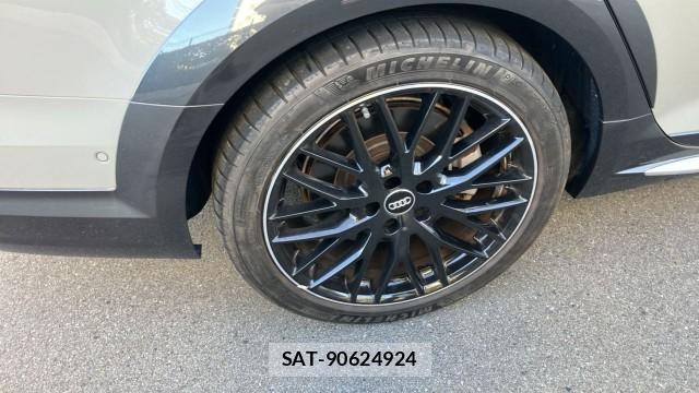 Audi A4 ALLROAD QUATTRO 2019-05 8280509-8